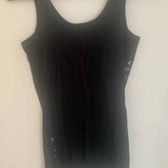 Fancy sequin tank top - Picture 4 of 4